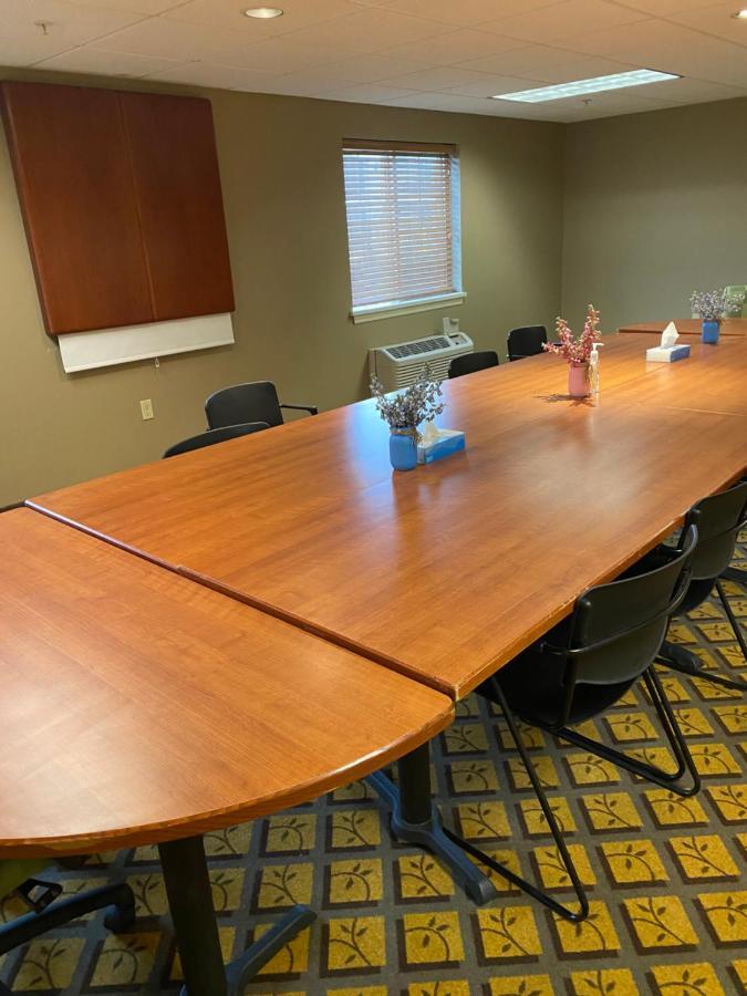Candlewood Williamsport By Ihg Екстериор снимка